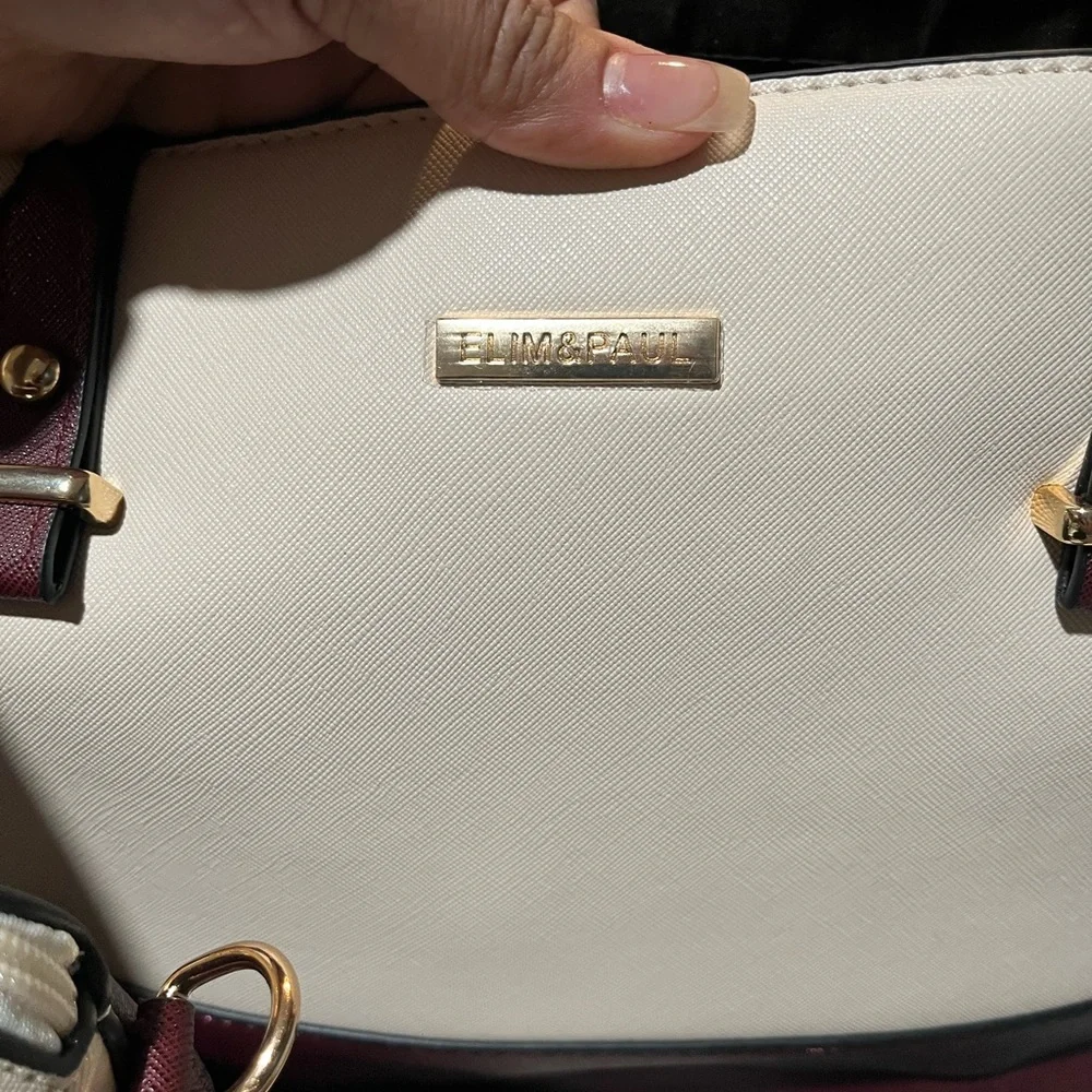 NWT TOTE SET - Picture 2 of 8